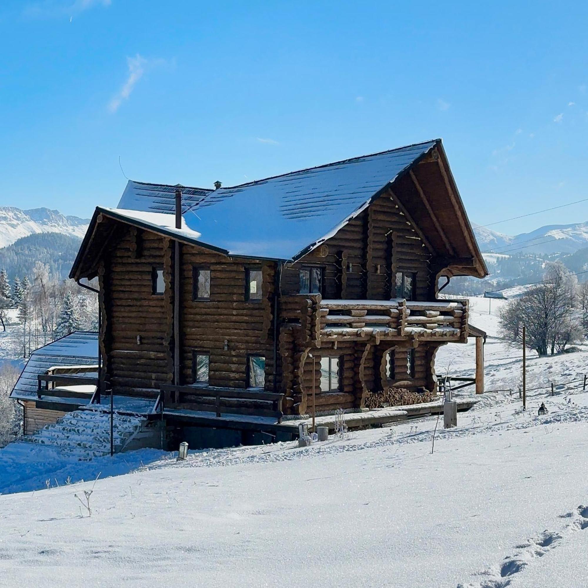 la Villa The Barn Şirnea Esterno foto
