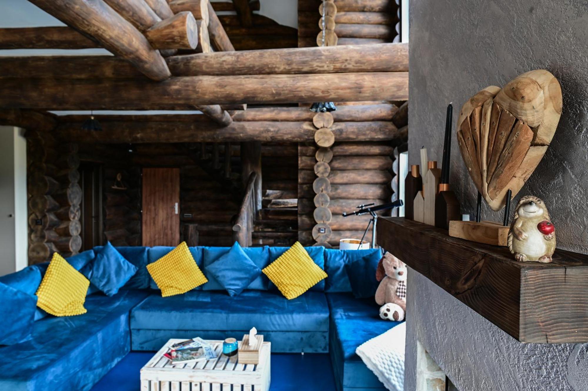 la Villa The Barn Şirnea Esterno foto