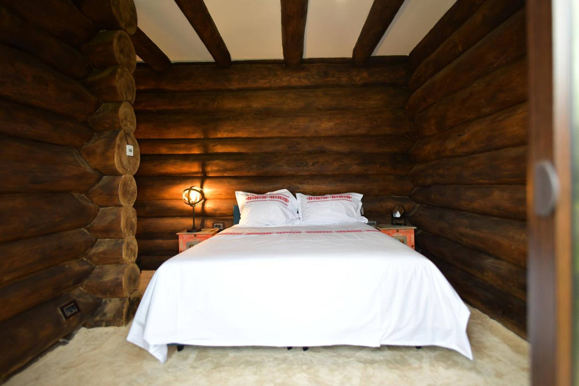la Villa The Barn Şirnea Esterno foto