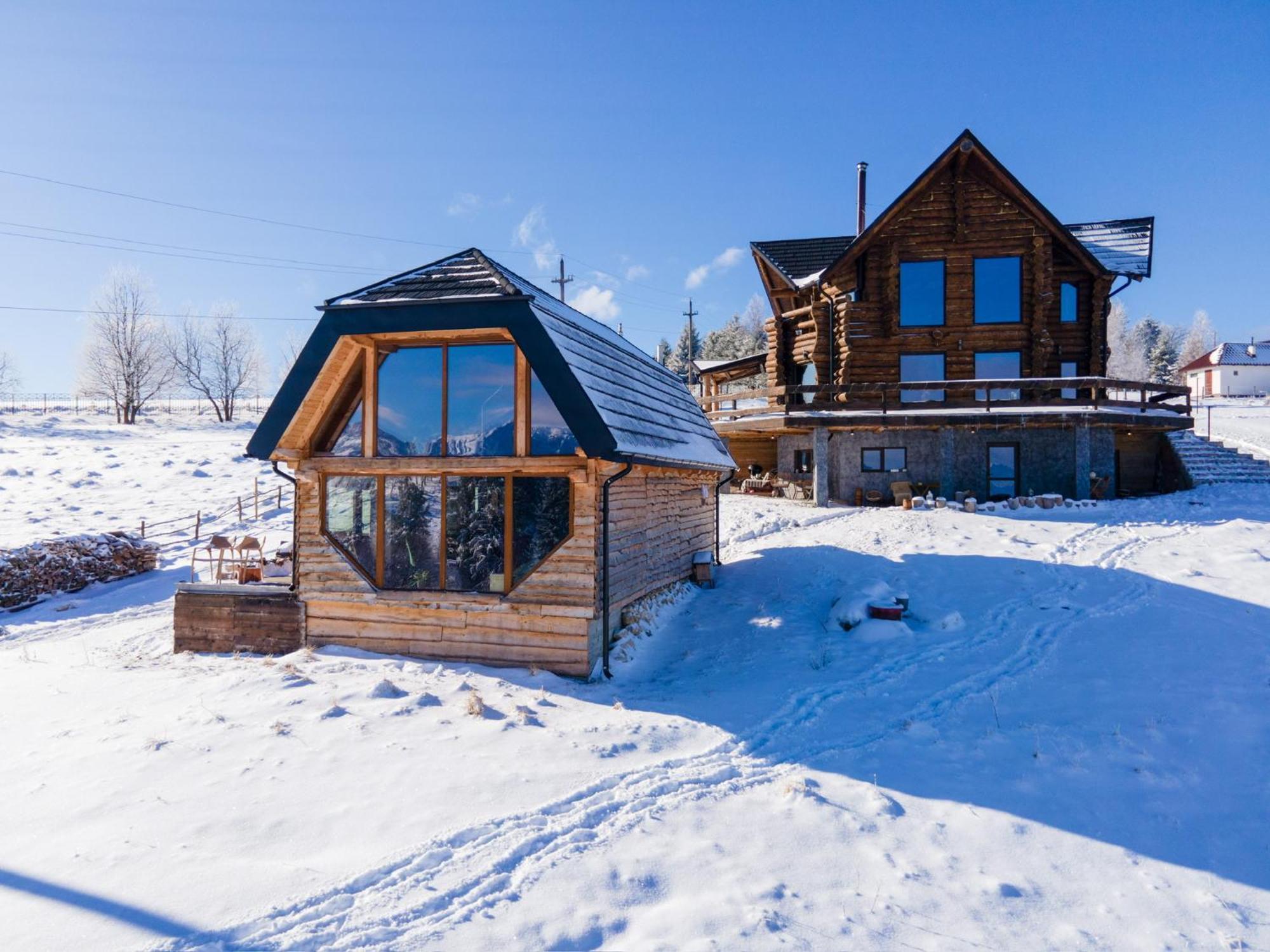 la Villa The Barn Şirnea Esterno foto